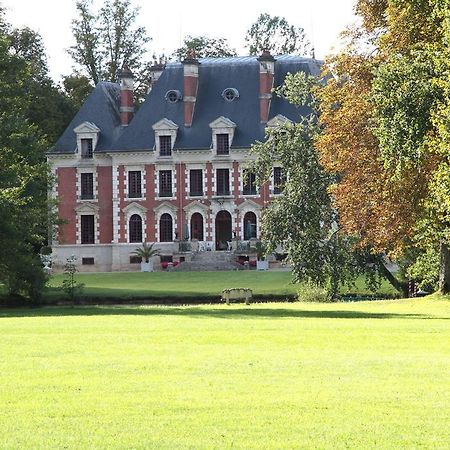 GevrollesChateau Du Breuil住宿加早餐旅馆 外观 照片